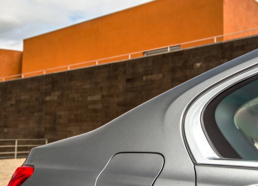 2016 - BMW 750Li, foto 138