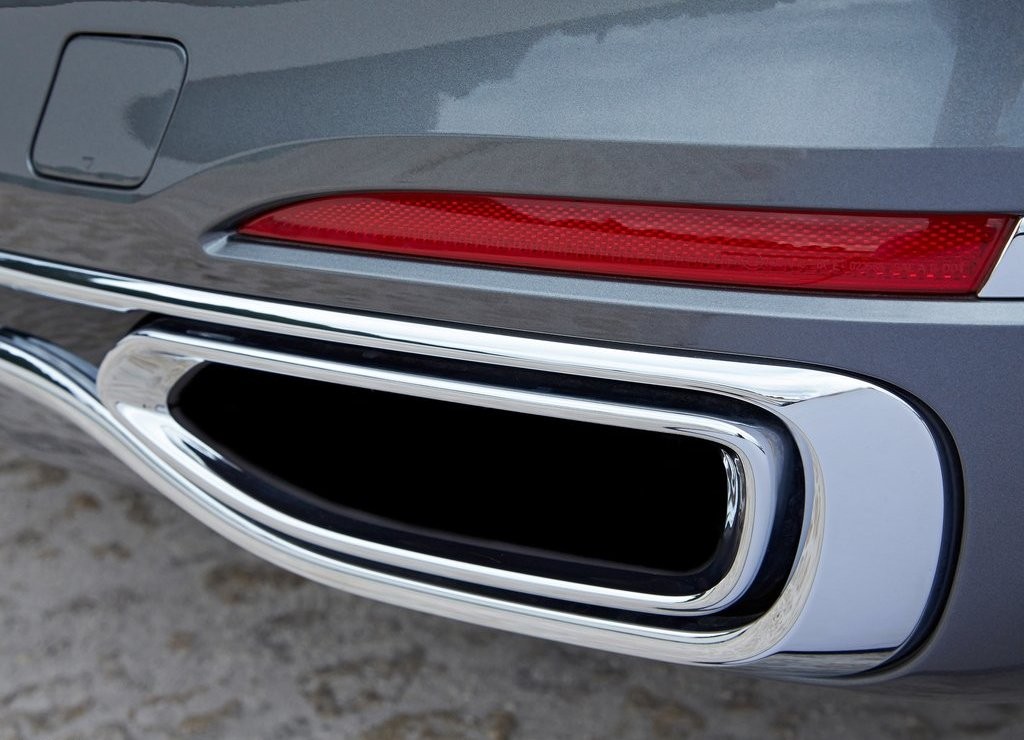 2016 - BMW 750Li, foto 146