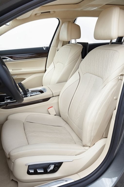 2016 - BMW 750Li, foto 155