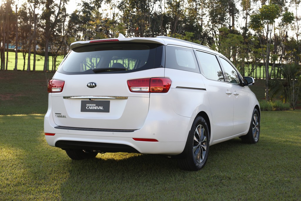 2016 - KIA GRAND CARNIVAL, foto 2