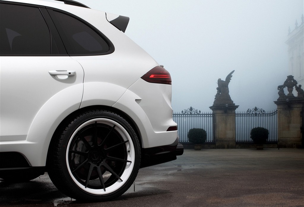 2015 - PORSCHE CAYENNE VANTAGE WHITE BY TOPCAR, foto 10