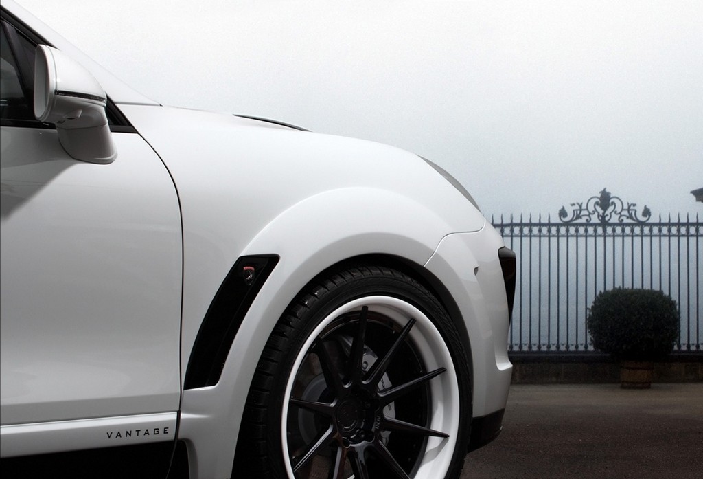 2015 - PORSCHE CAYENNE VANTAGE WHITE BY TOPCAR, foto 12