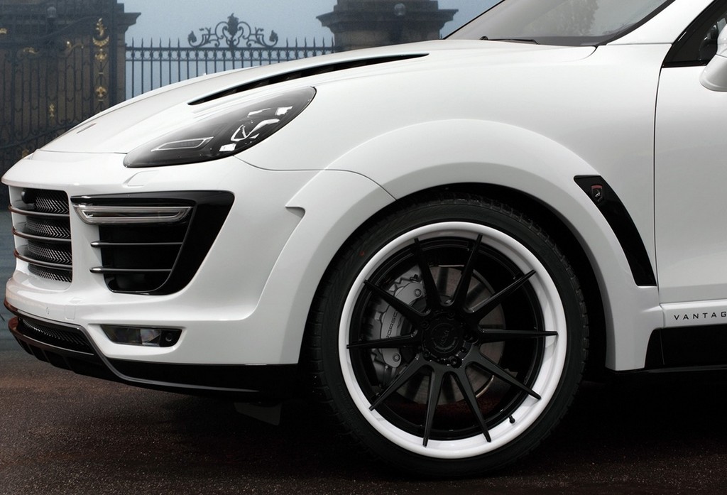 2015 - PORSCHE CAYENNE VANTAGE WHITE BY TOPCAR, foto 13