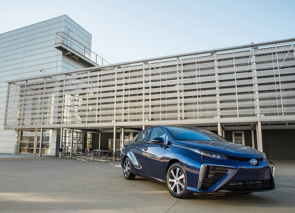 TOYOTA MIRAI, foto 18