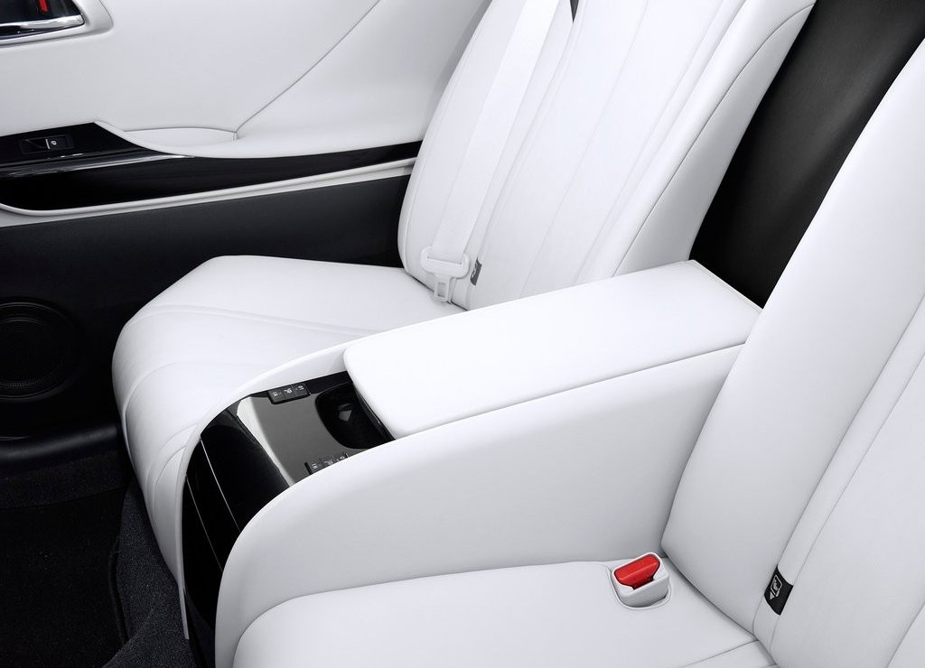TOYOTA MIRAI, foto 92