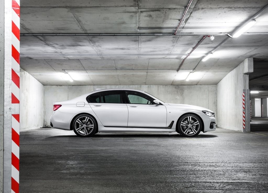 2016 - BMW 7 SERIES UK VERSION, foto 34