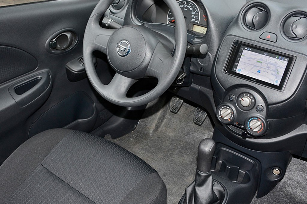 2015 - NISSAN MARCH SPORT, foto 6