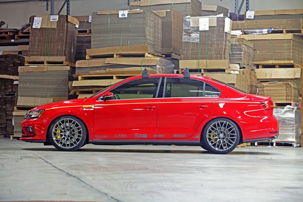2016 - VOLKSWAGEN JETTA GLI MOMO EDITION, foto 2