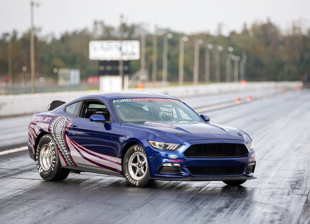 2016 - FORD MUSTANG COBRA JET, foto 2