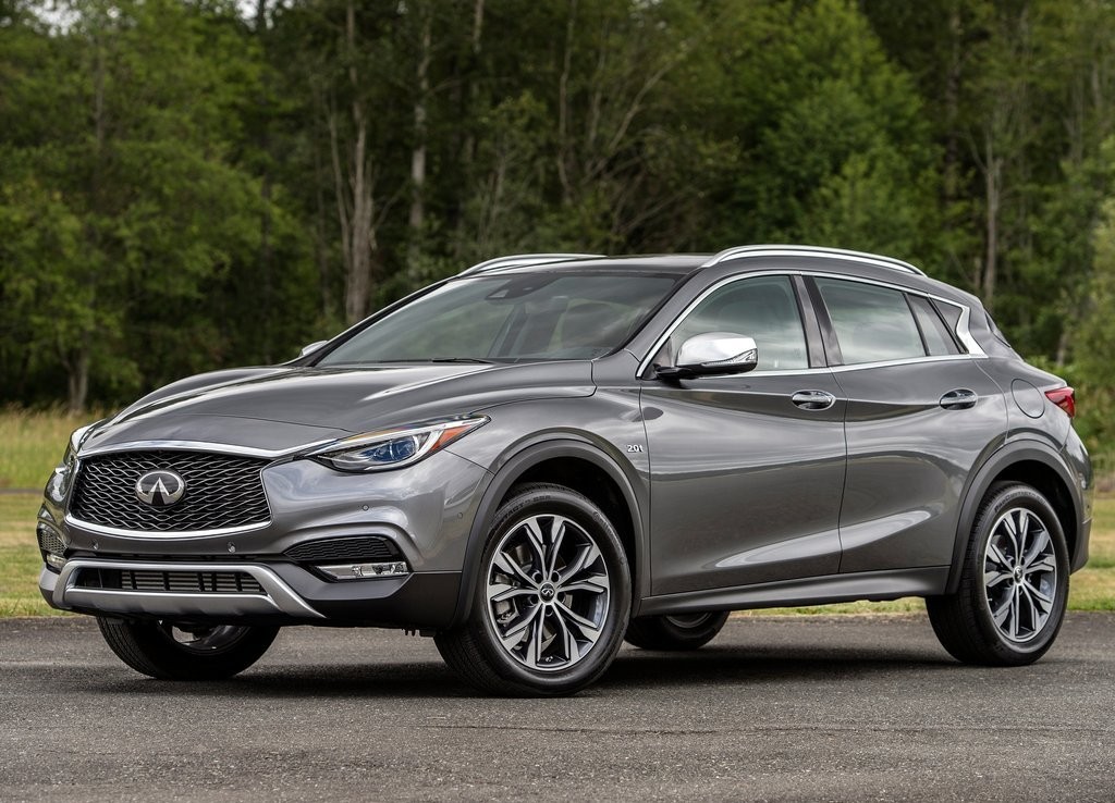 INFINITI QX30, foto 1