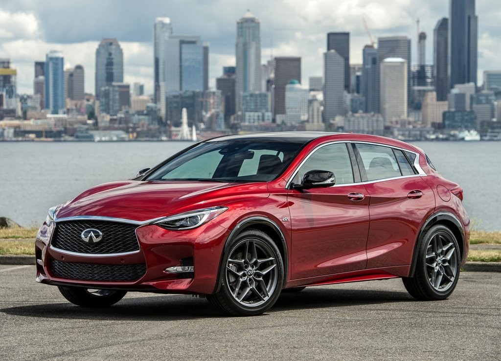 INFINITI QX30, foto 2