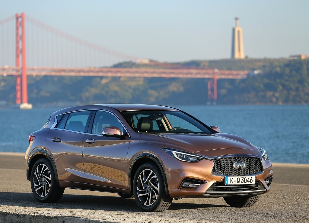INFINITI QX30, foto 32