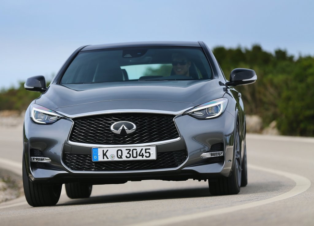 INFINITI QX30, foto 101