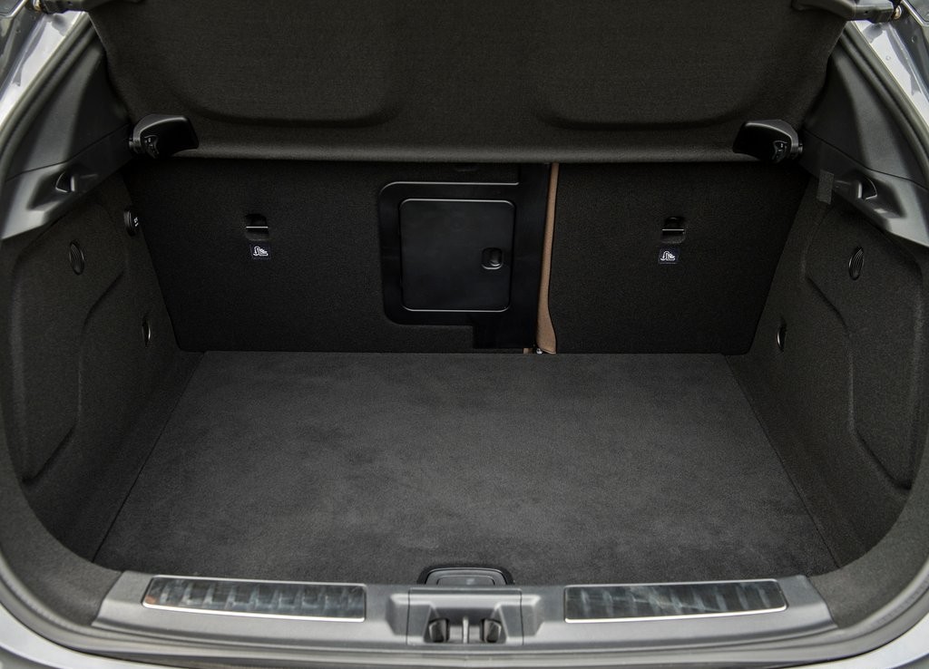 INFINITI QX30, foto 155