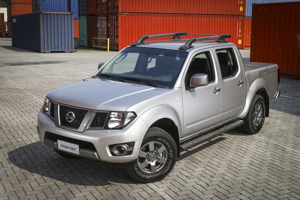 NISSAN FRONTIER, foto 2