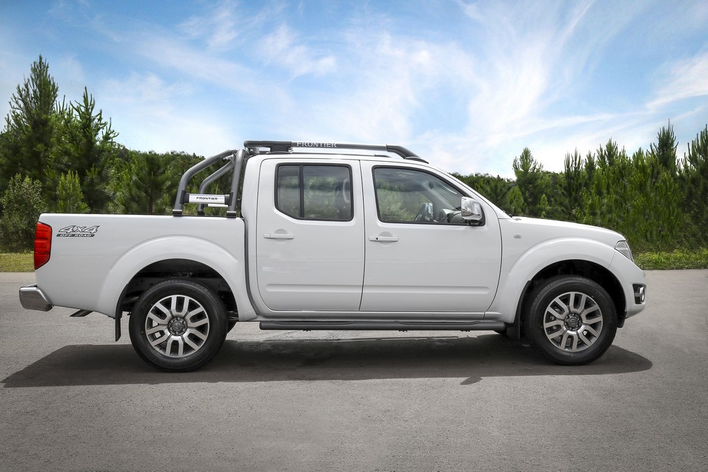 NISSAN FRONTIER, foto 16