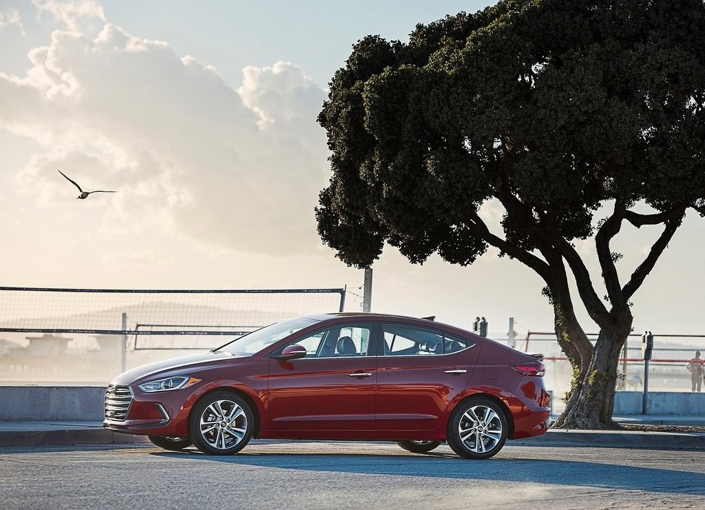 2017 - HYUNDAI ELANTRA, foto 10