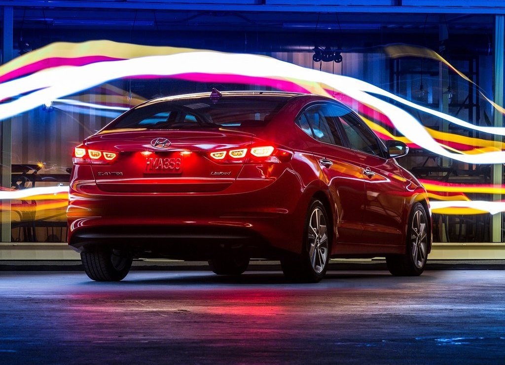 2017 - HYUNDAI ELANTRA, foto 11