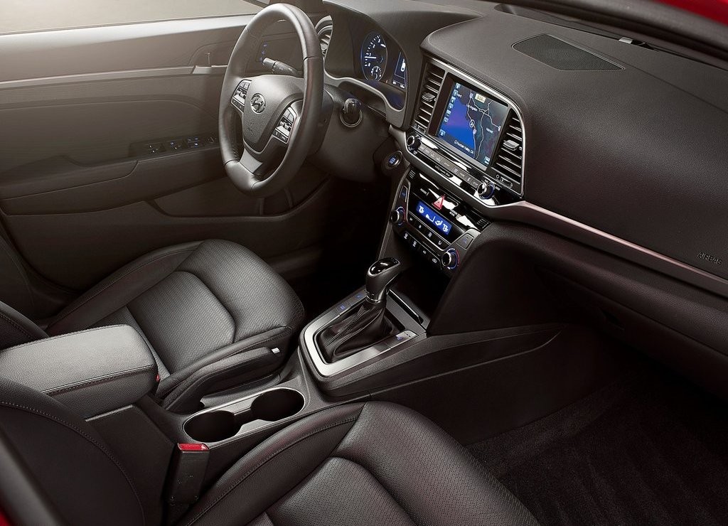 2017 - HYUNDAI ELANTRA, foto 20