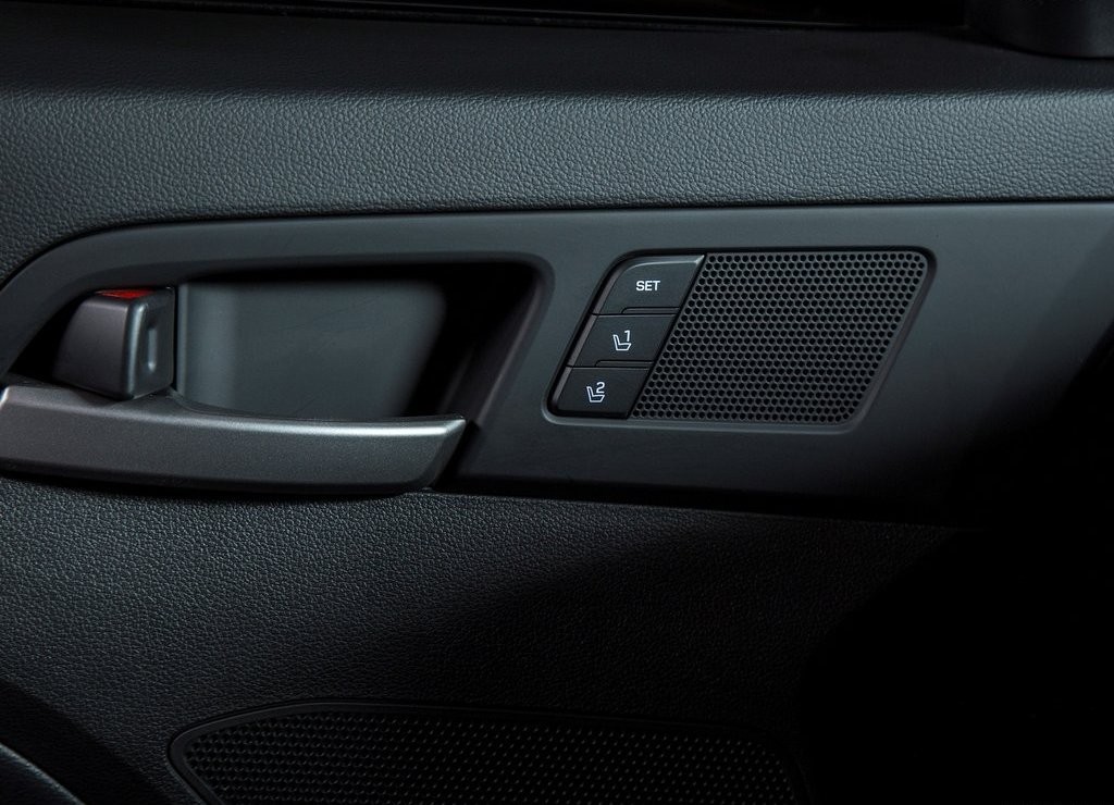 2017 - HYUNDAI ELANTRA, foto 34