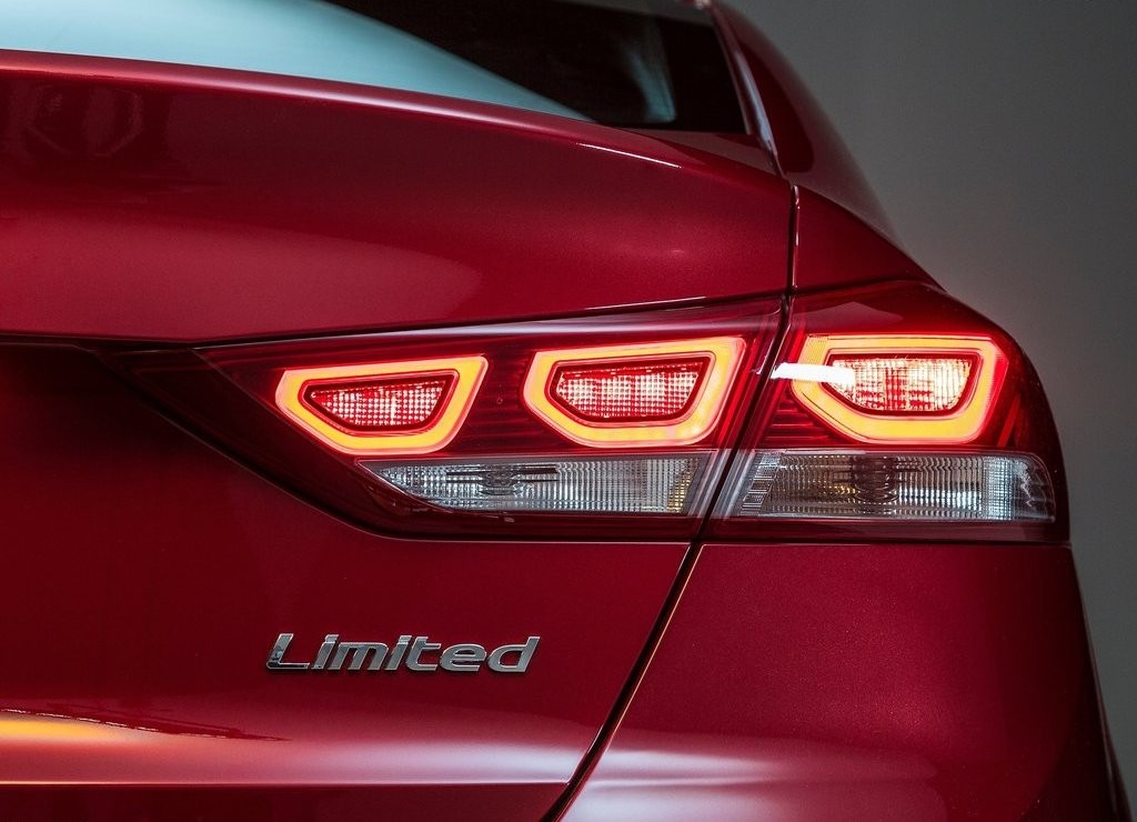 2017 - HYUNDAI ELANTRA, foto 44