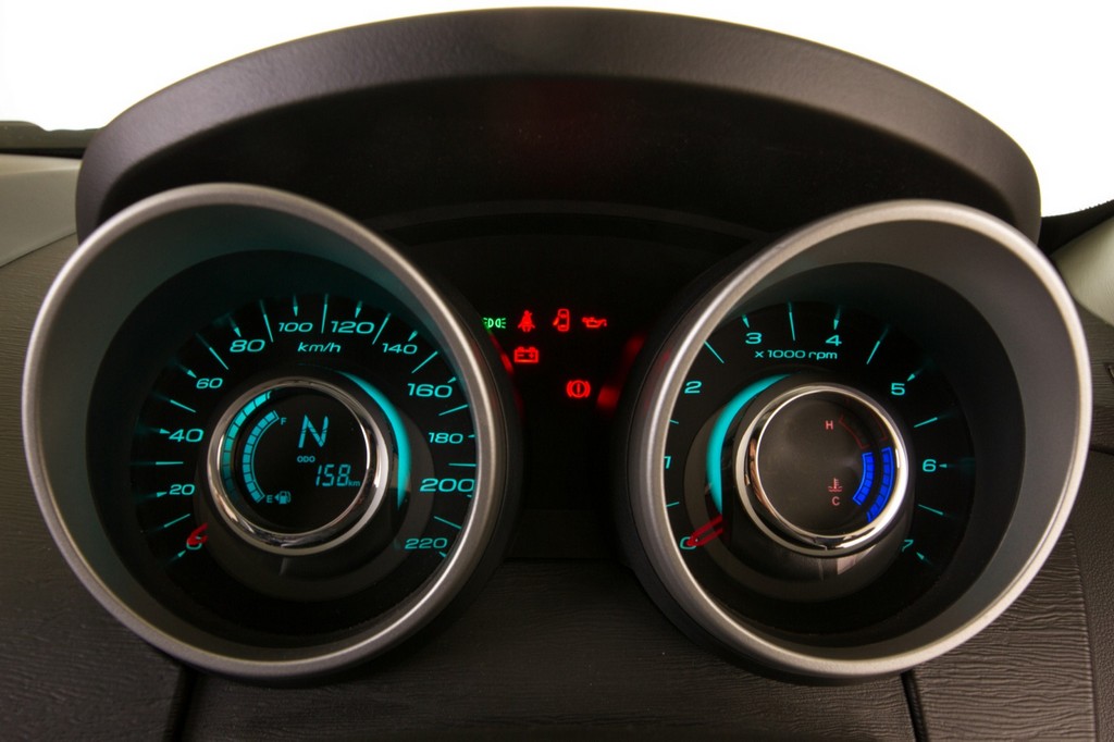 MAHINDRA XUV500, foto 24