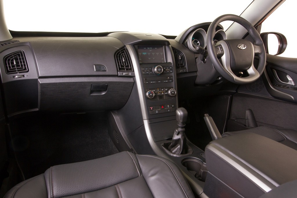 MAHINDRA XUV500, foto 25