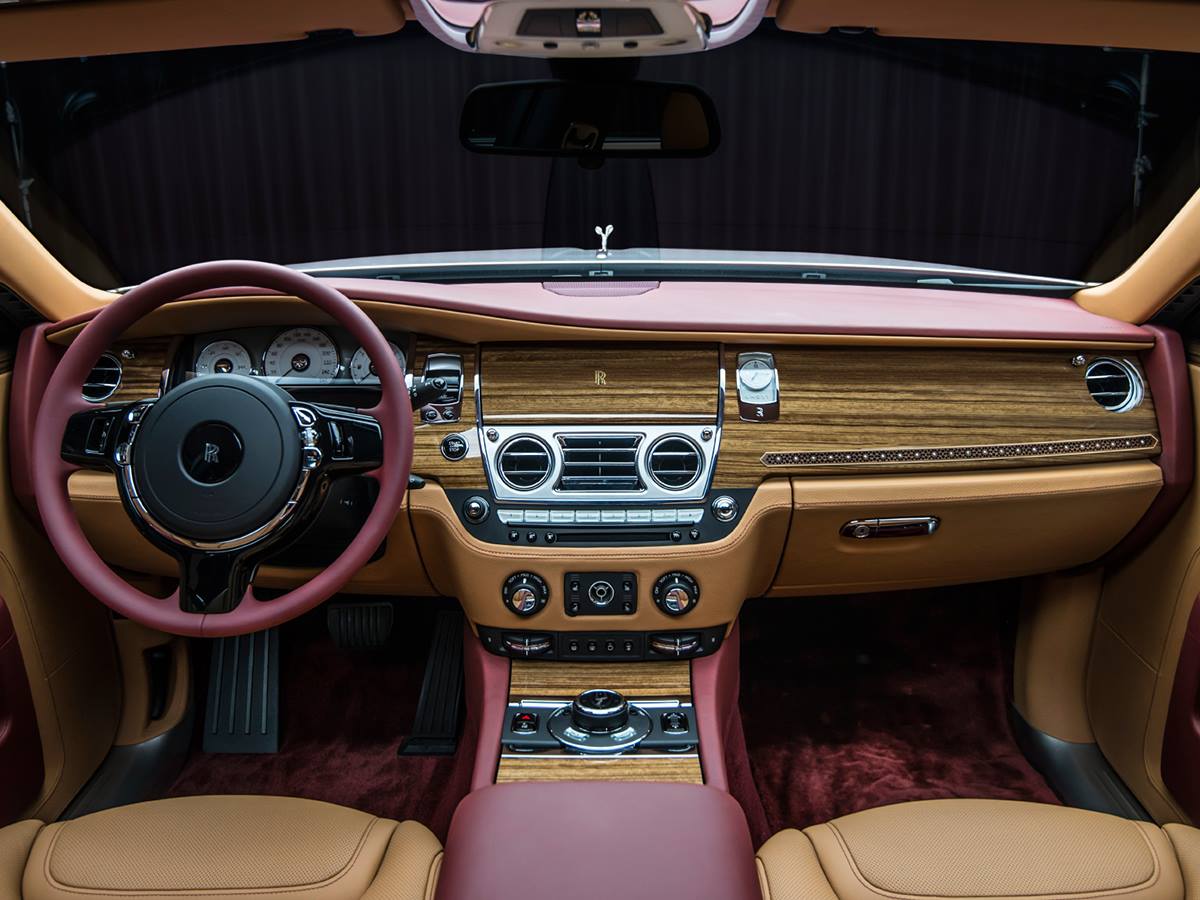 2015 - ROLLS-ROYCE GHOST RED DIAMOND, foto 2