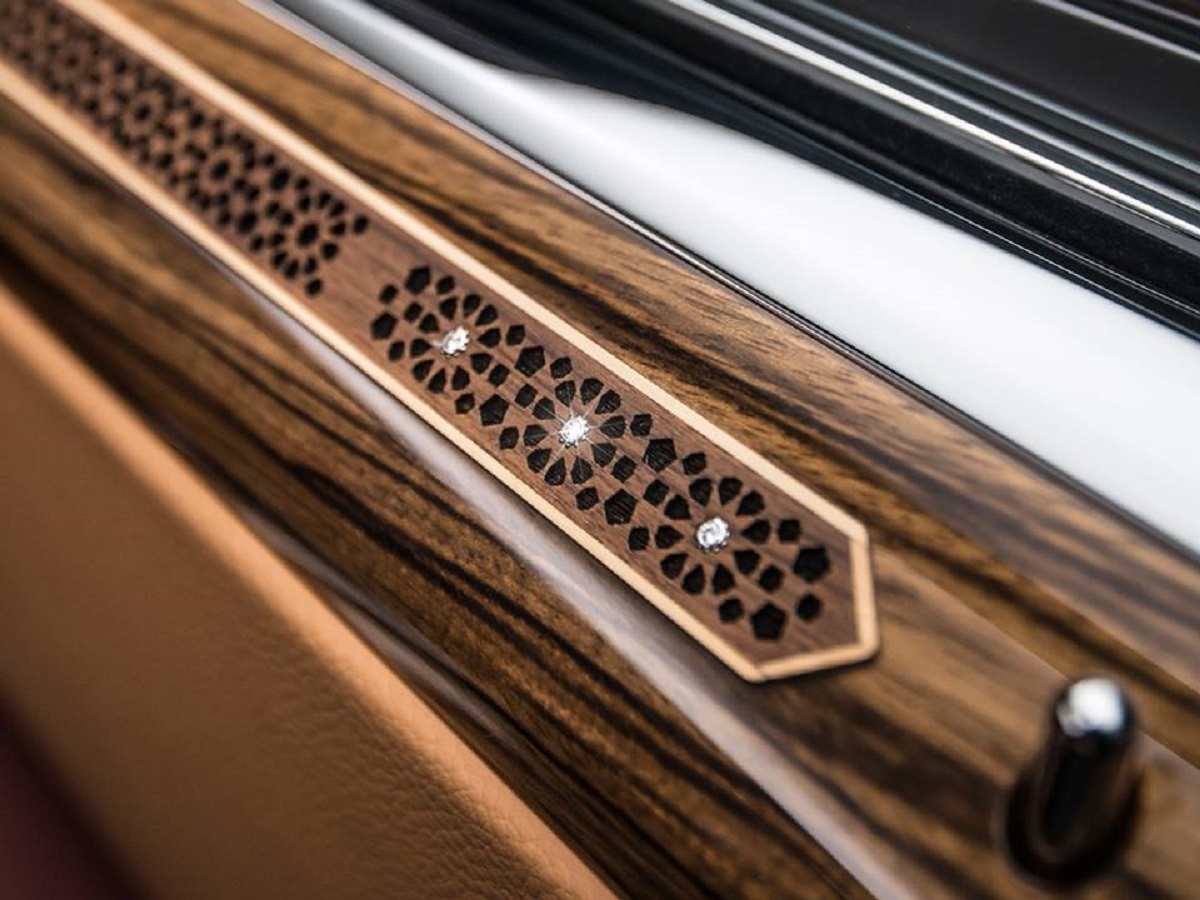 2015 - ROLLS-ROYCE GHOST RED DIAMOND, foto 6