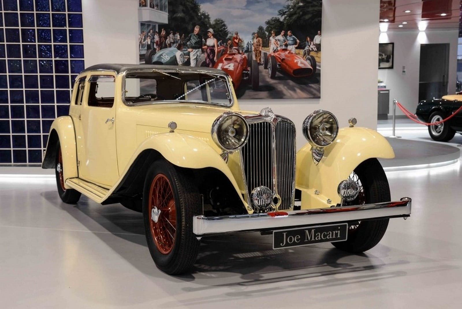 1934 - JAGUAR SS-1 FOUR LIGHT SALOON YELLOW, foto 1