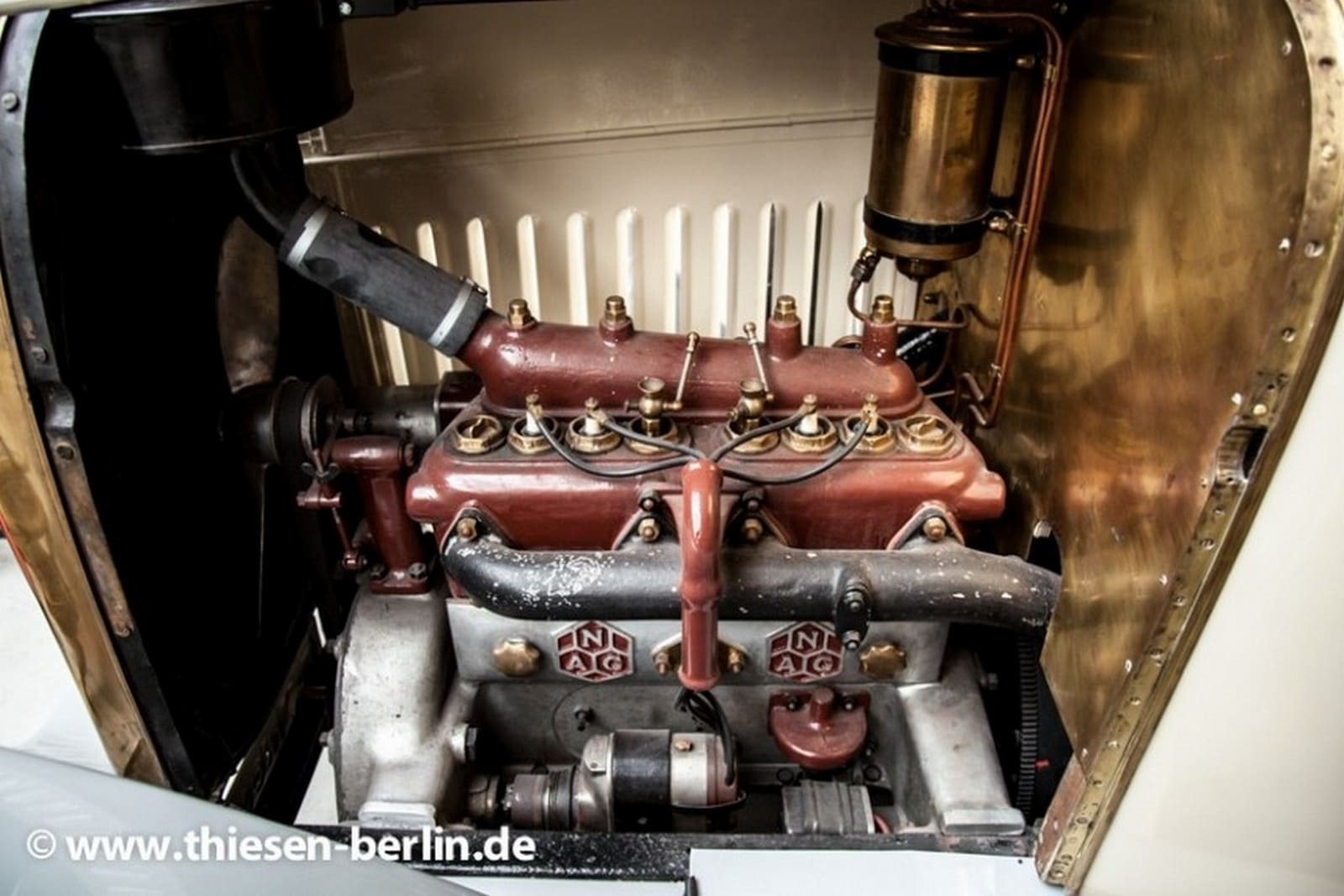 NAG D4 PHAETON, foto 3