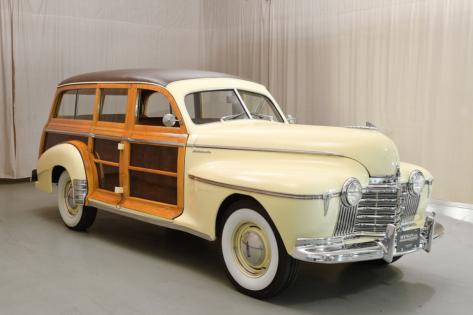 1941 - OLDSMOBILE SERIES 66 STATION WAGON, foto 2