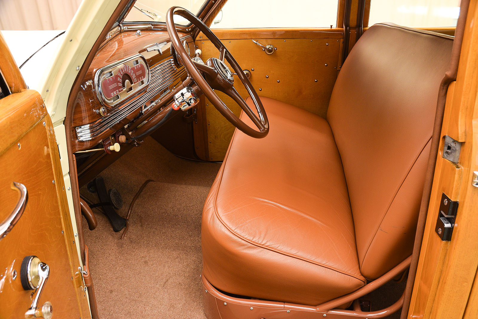 1941 - OLDSMOBILE SERIES 66 STATION WAGON, foto 9