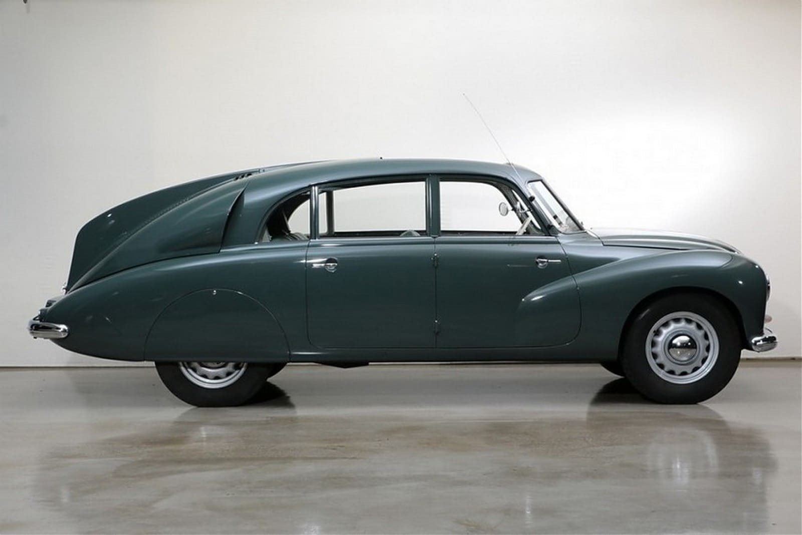 1950 - TATRA T87 LIMOUSINE, foto 2
