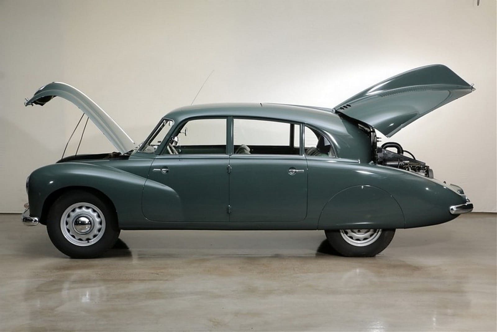 1950 - TATRA T87 LIMOUSINE, foto 5