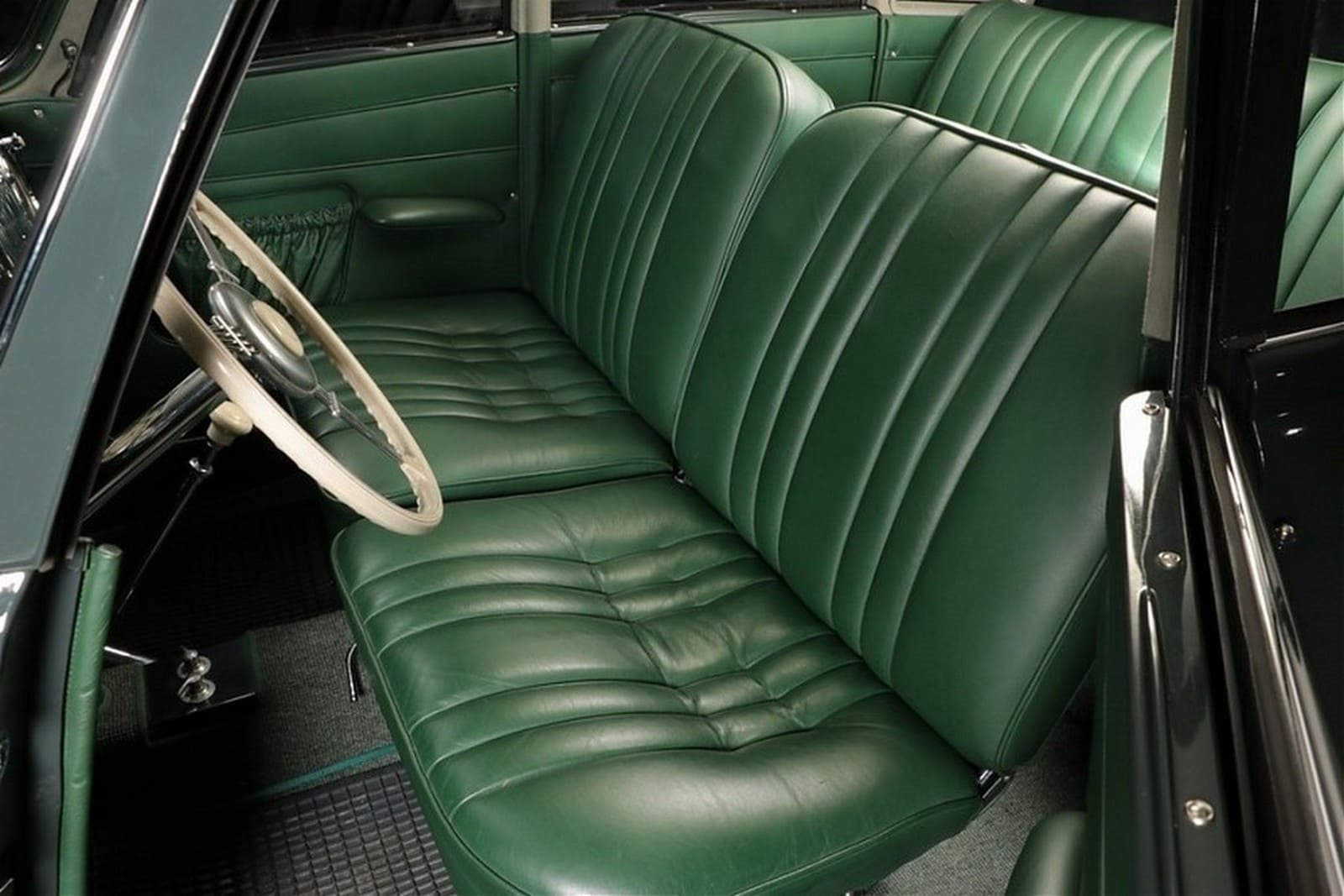 1950 - TATRA T87 LIMOUSINE, foto 7