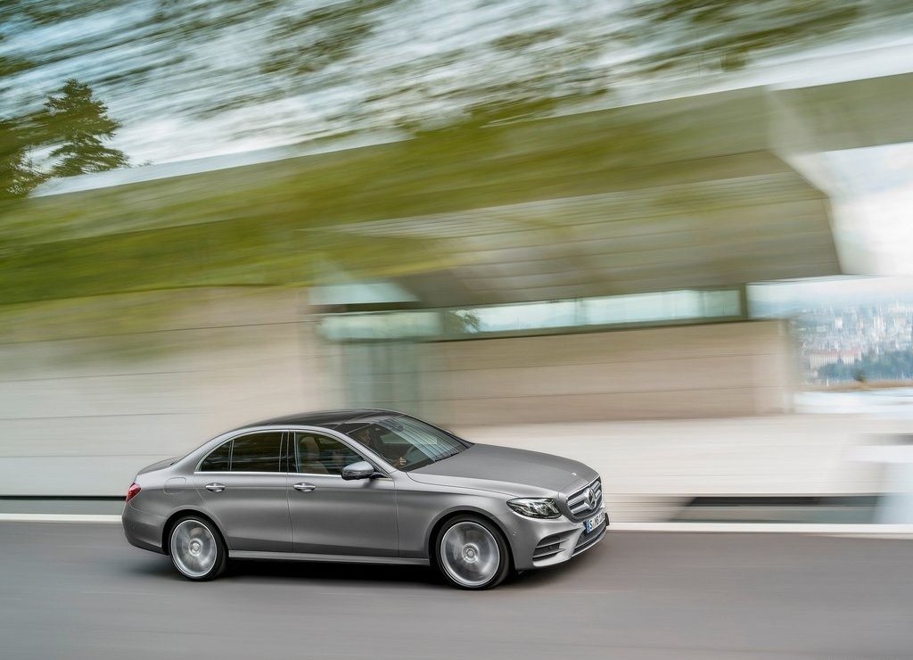 MERCEDES-BENZ E CLASS, foto 18