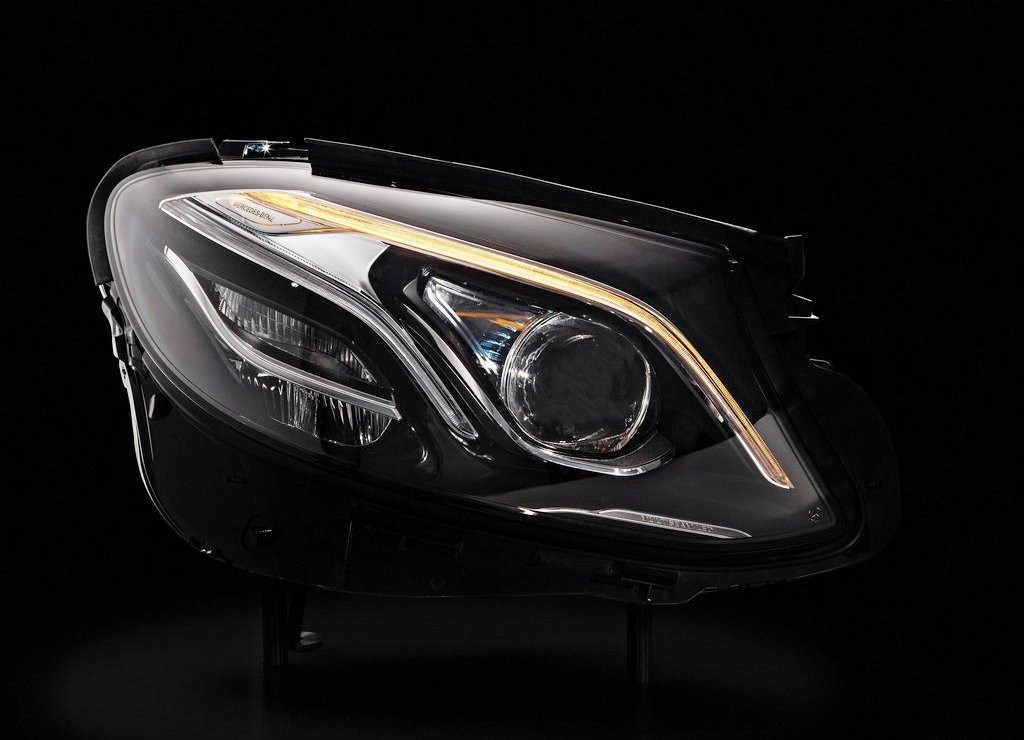MERCEDES-BENZ E CLASS, foto 58