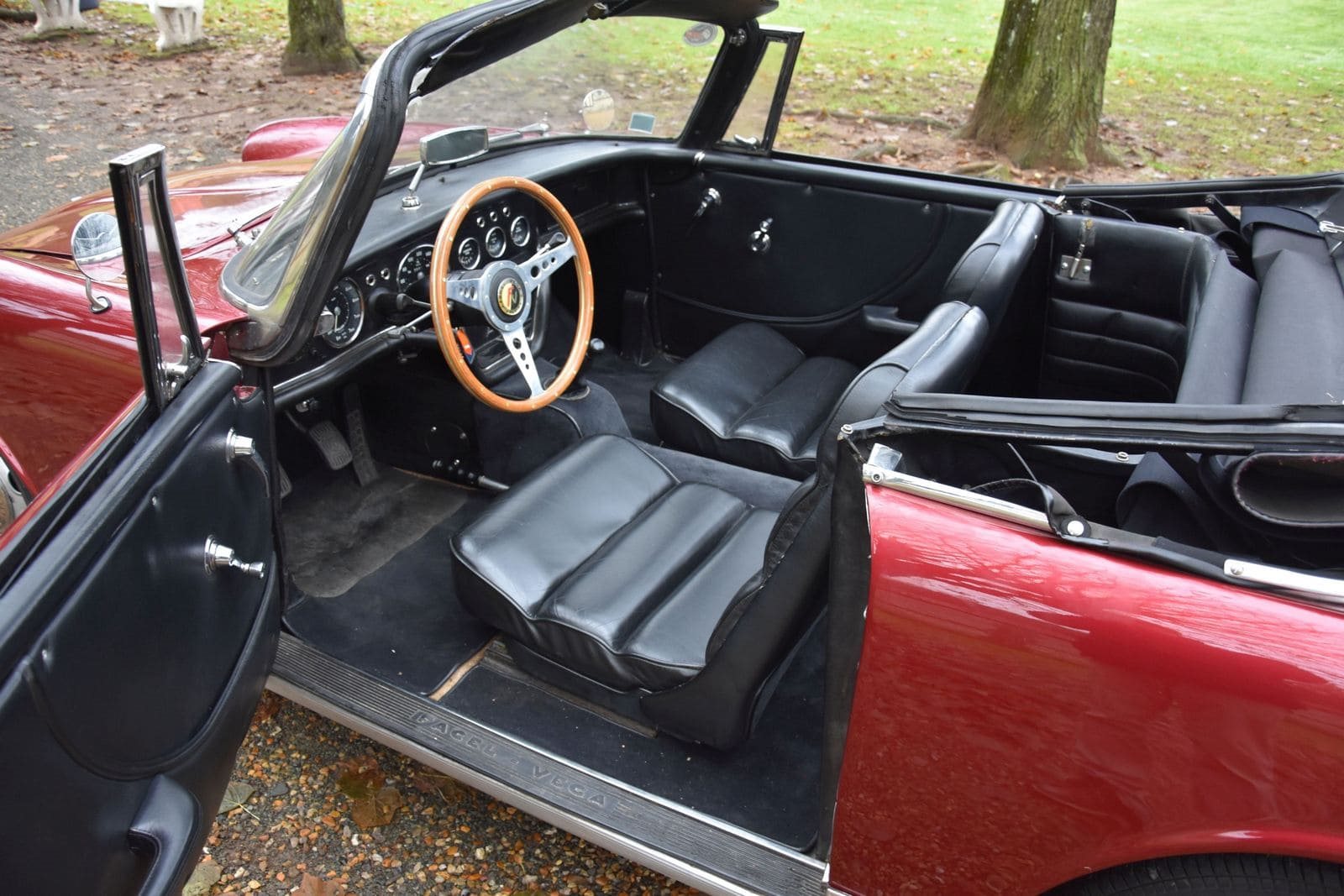 FACEL VEGA FACELLIA CABRIOLET MAROON, foto 6