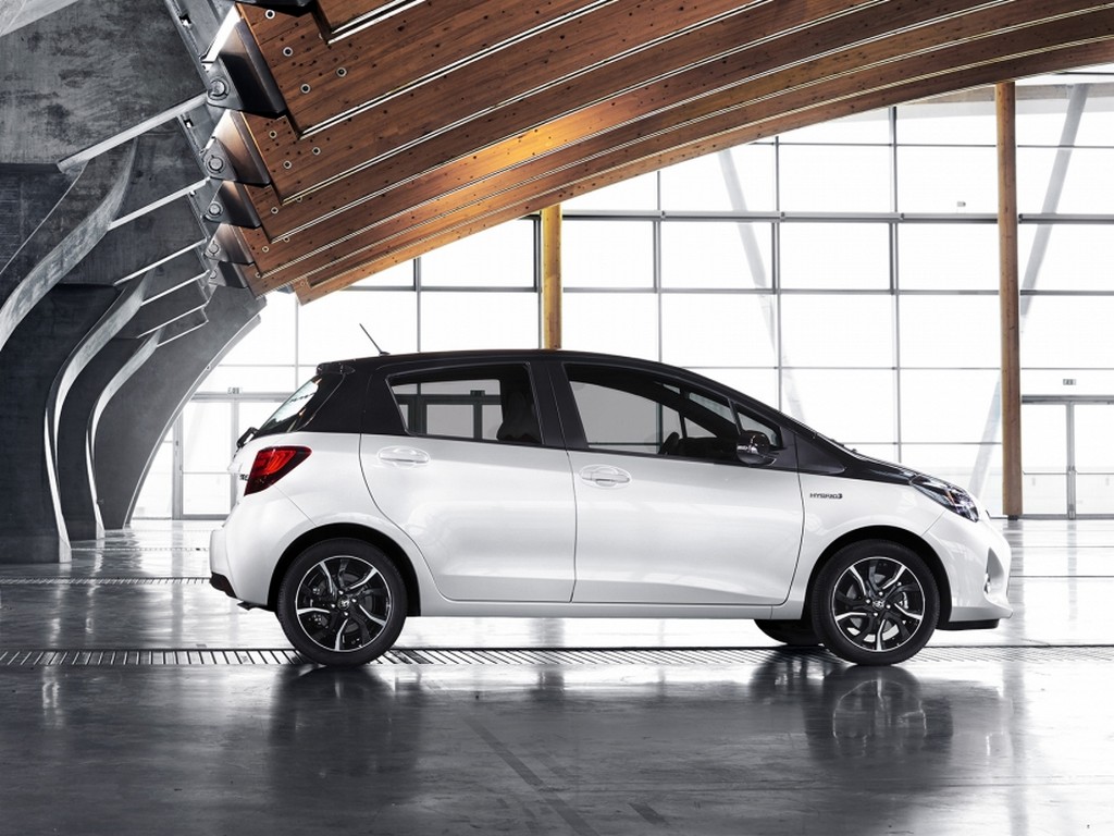 2016 - TOYOTA YARIS HYBRID SQUARE COLLECTION, foto 3