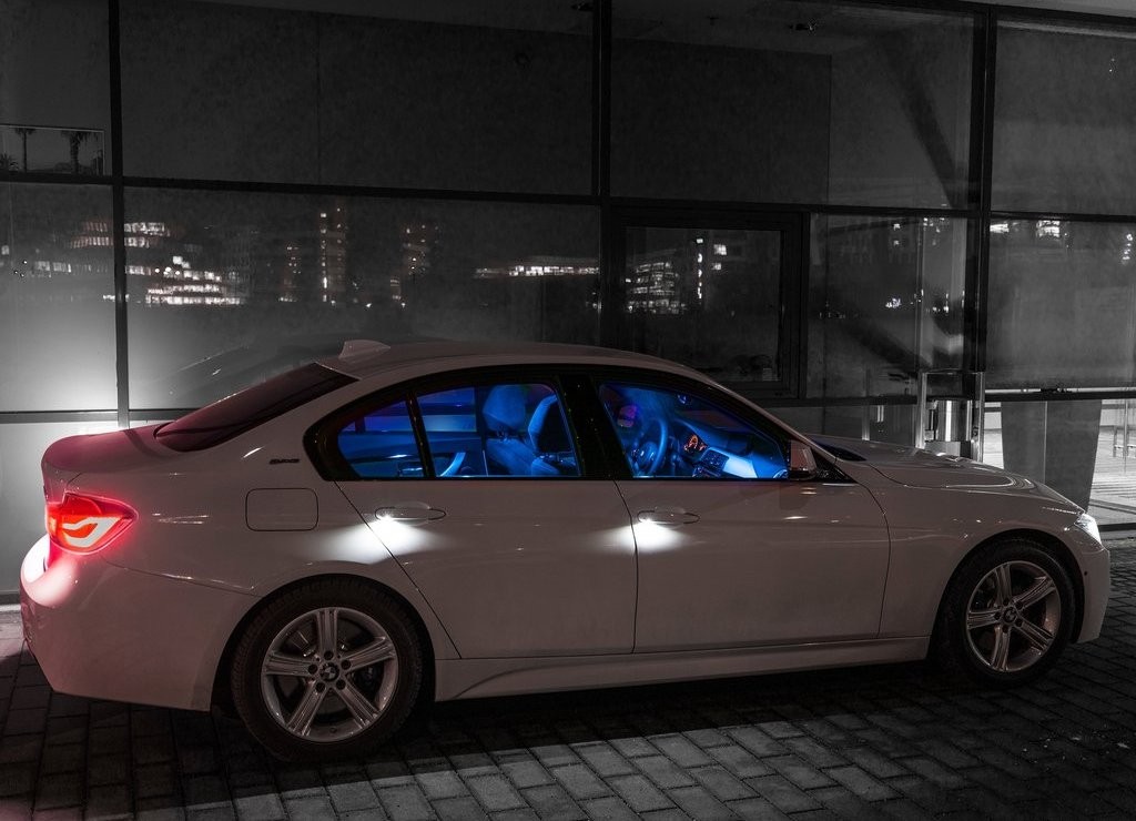2016 - BMW 330e SEDAN PLUG-IN HYBRID, foto 27
