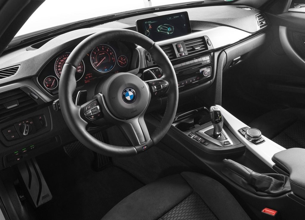 2016 - BMW 330e SEDAN PLUG-IN HYBRID, foto 54