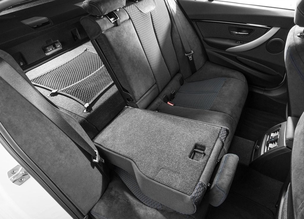 2016 - BMW 330e SEDAN PLUG-IN HYBRID, foto 58