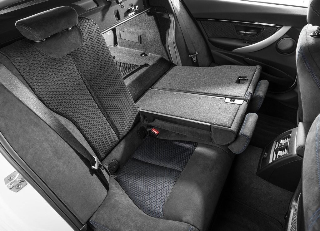 2016 - BMW 330e SEDAN PLUG-IN HYBRID, foto 59