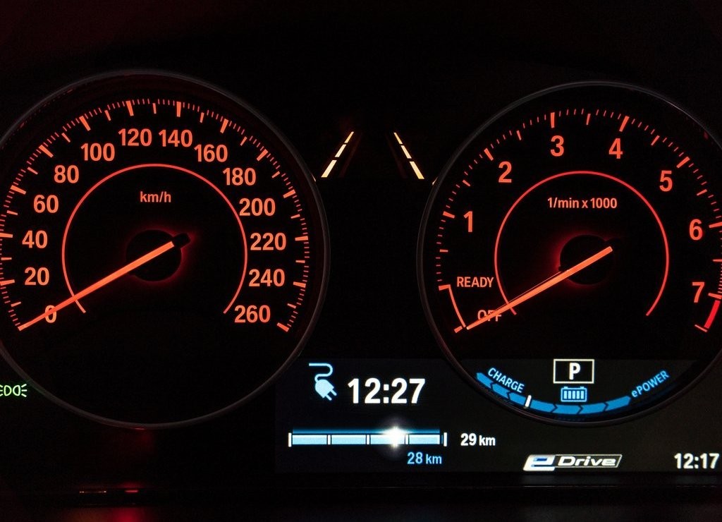 2016 - BMW 330e SEDAN PLUG-IN HYBRID, foto 62