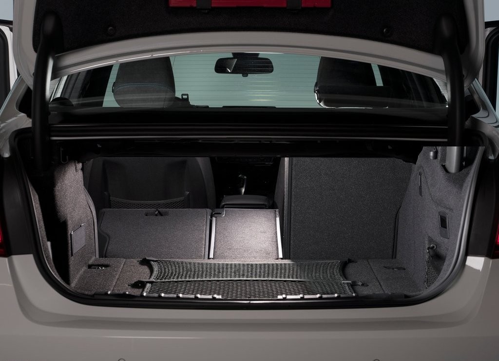 2016 - BMW 330e SEDAN PLUG-IN HYBRID, foto 72
