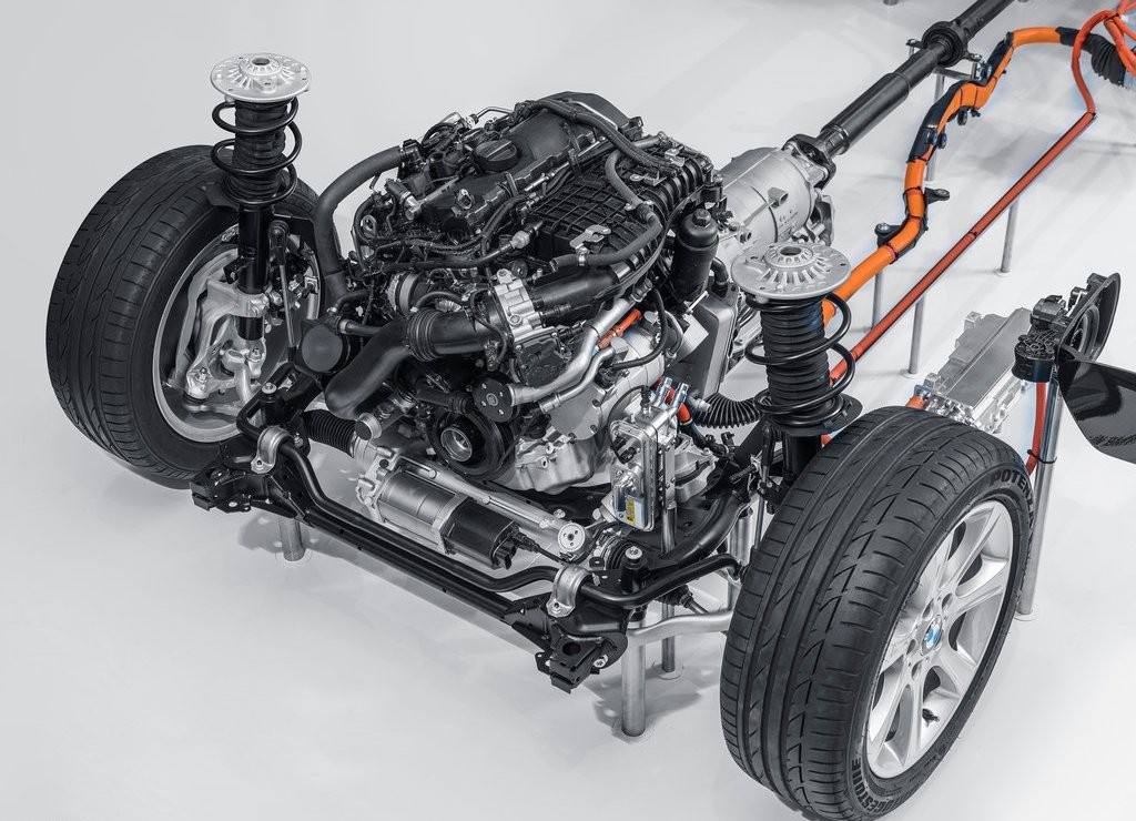 2016 - BMW 330e SEDAN PLUG-IN HYBRID, foto 85