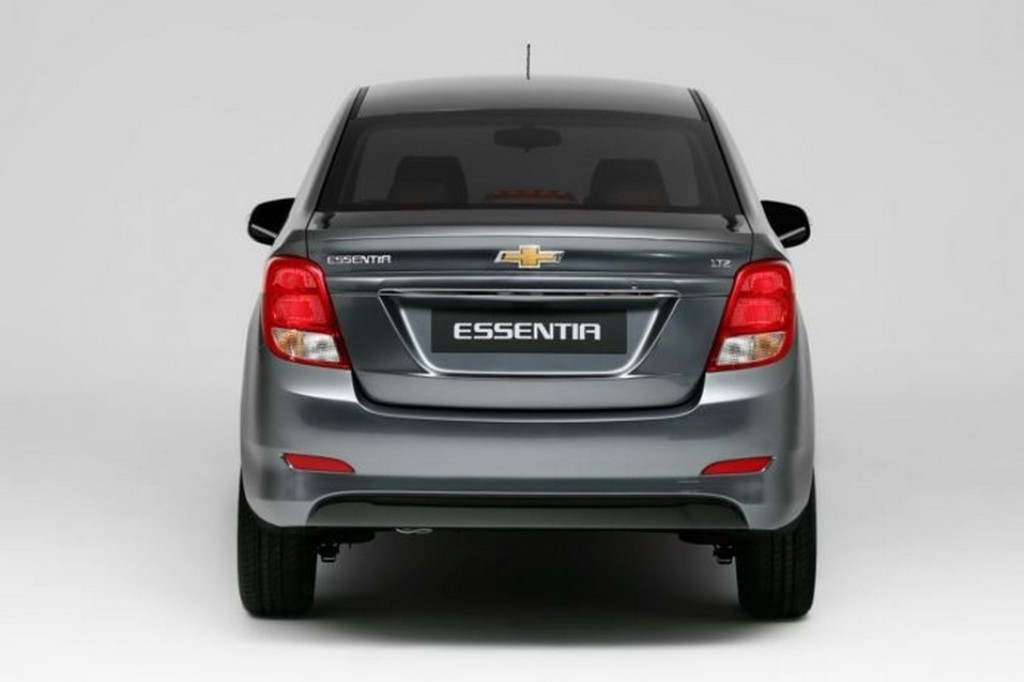 2016 - CHEVROLET ESSENTIA, foto 4