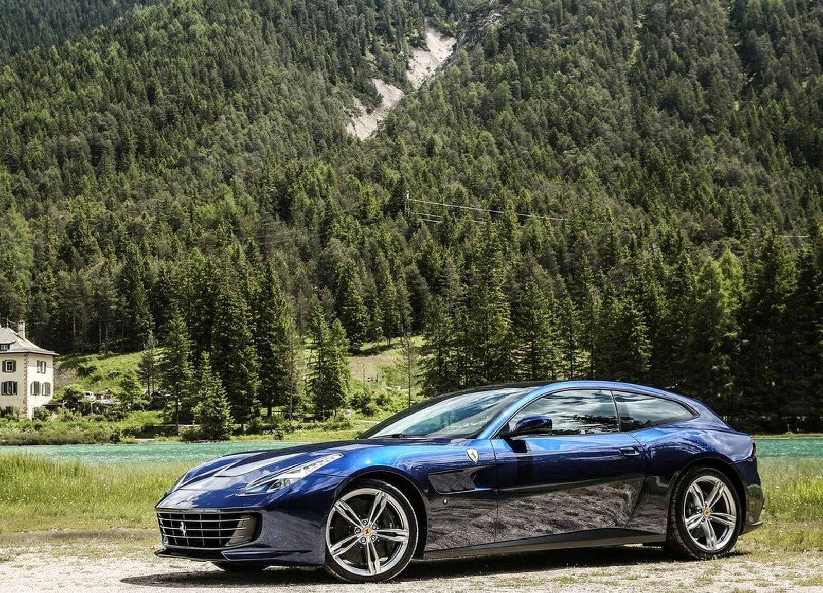 FERRARI GTC4LUSSO, foto 5