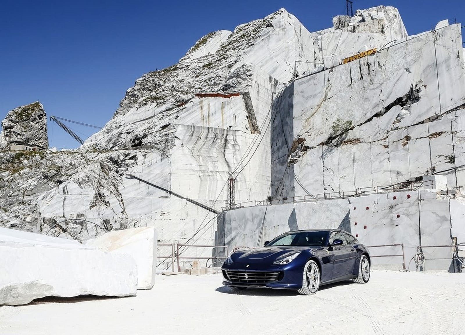 FERRARI GTC4LUSSO, foto 14